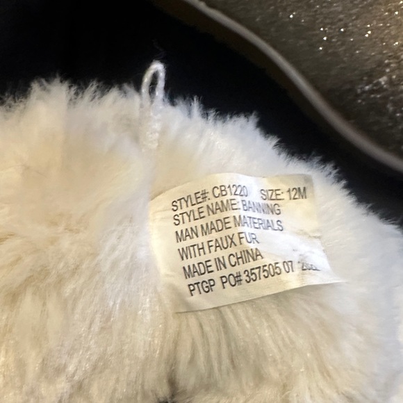 Juicy Couture Glittery Gold Kids Boots - Picture 5 of 5